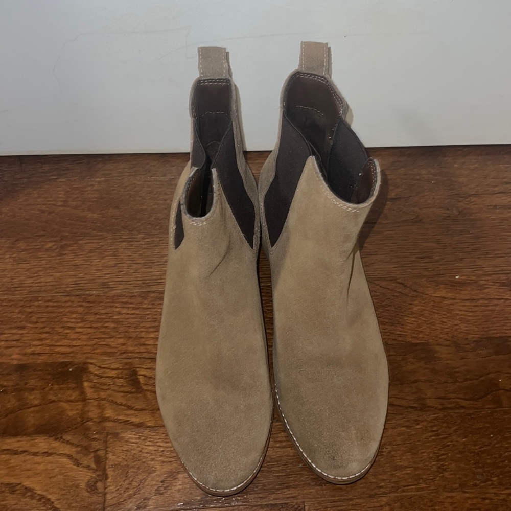 Gap Chelsea boots